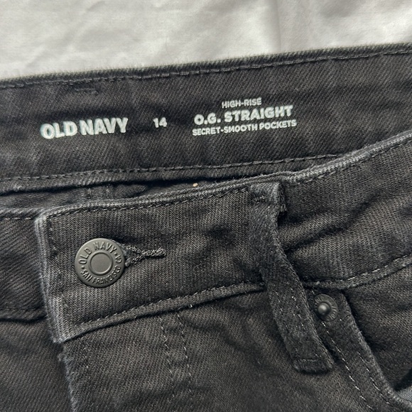 Old Navy OG Straight Secret Smooth Pockets Short - Picture 6 of 8